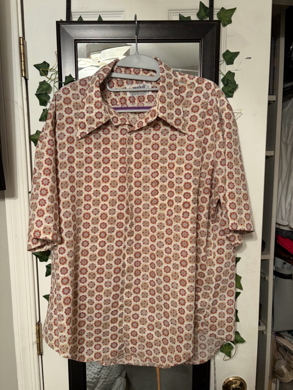 Van Heusen Cream Short-Sleeve Button-Up Shirt